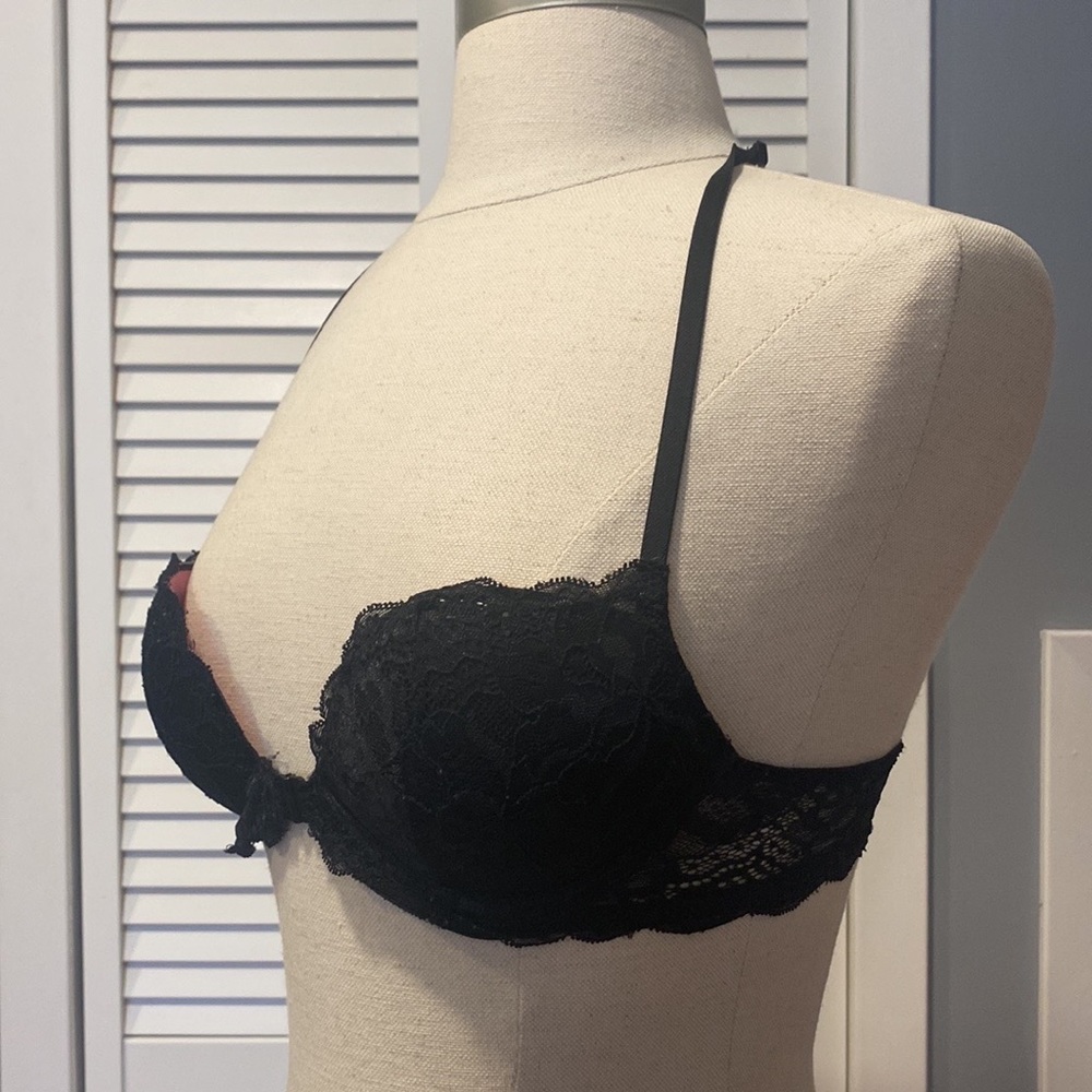 Victoria’s Secret PINK Women Black Racerback Bra